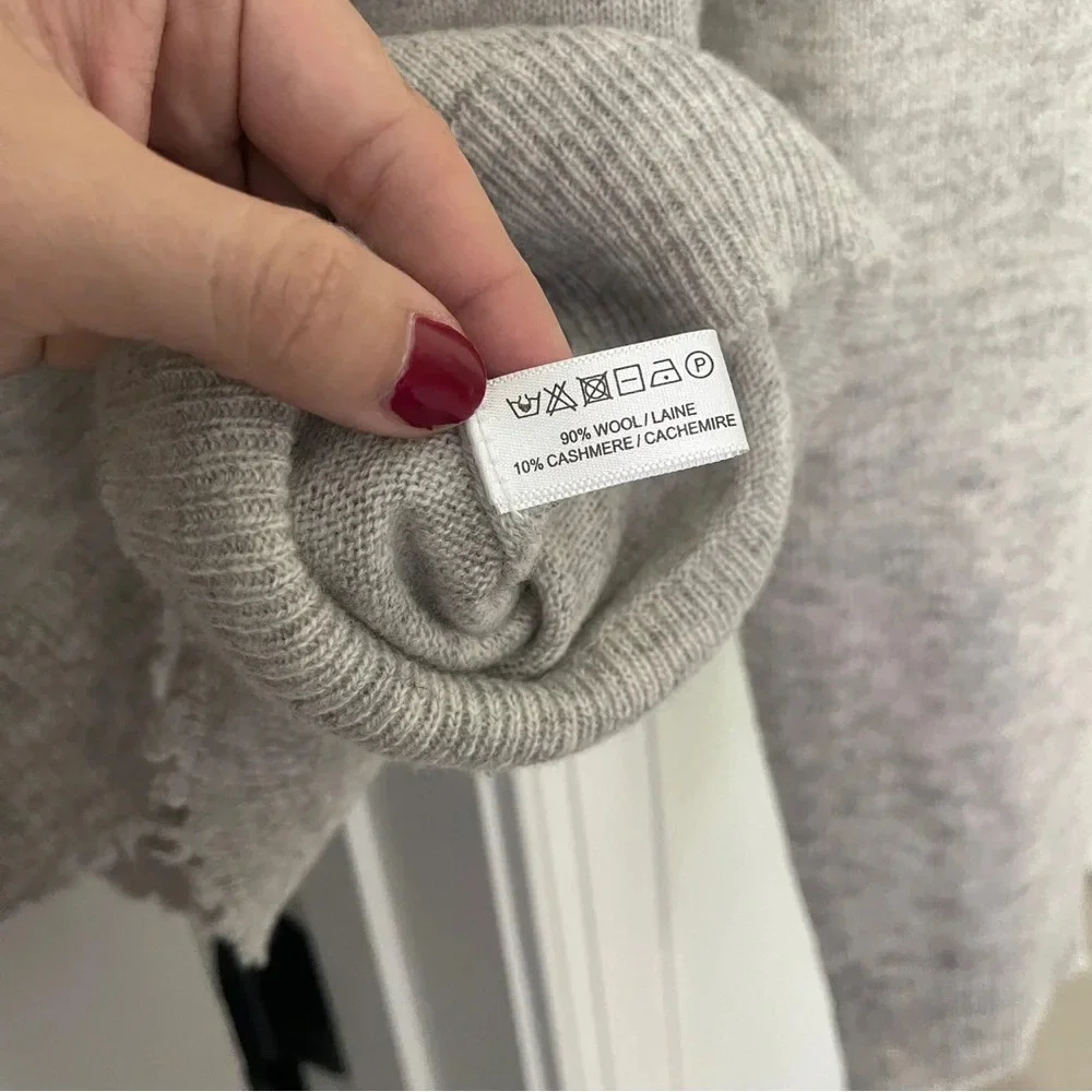 Lisa Todd LIP SERVICE SWEATER Gray Cashmere rhinestone - Picture 5 of 5